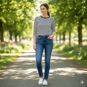 Democracy Absolutions "AB" Technology Slim Fit Jeans Size 4